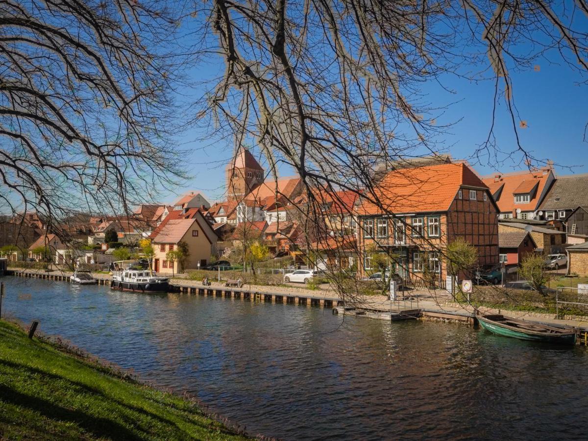 Swebenhus boven - 4 Sterne-Appartement Plau am See Buitenkant foto